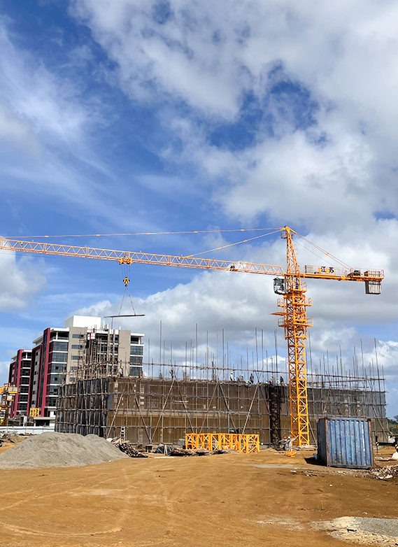 Projekt QTZ50 (5010) Turmkran in Mauritius